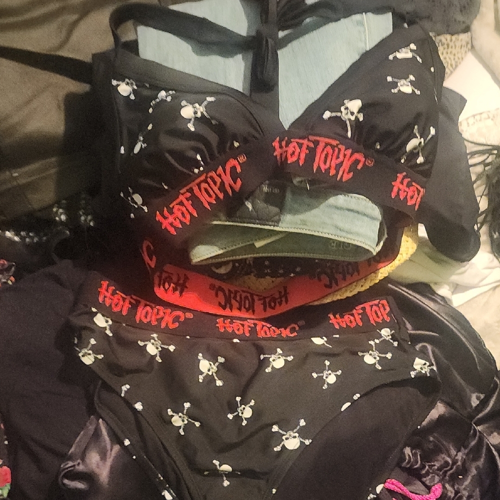 Hot Topic Skull Bikini Set Size M